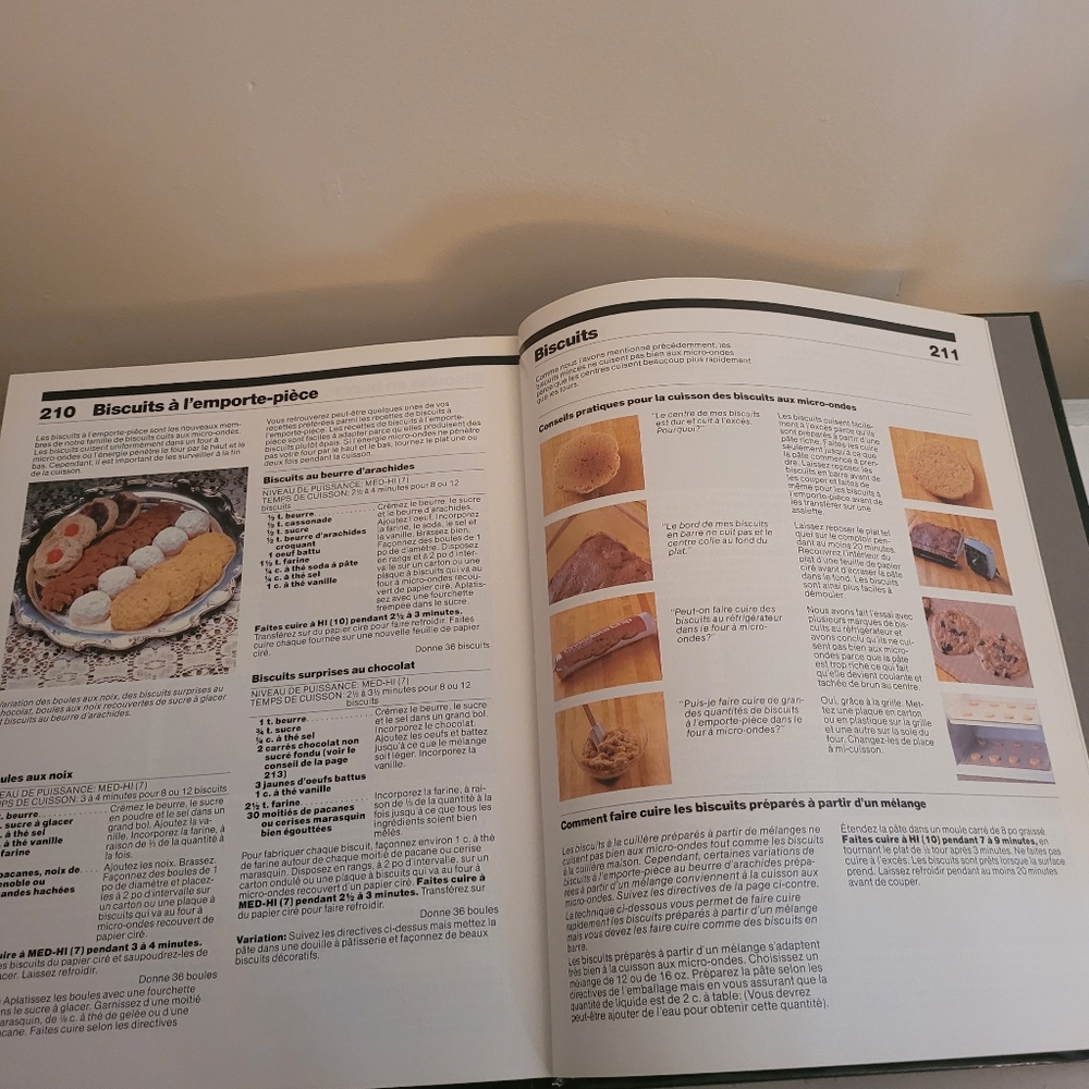 Hardcover Microwave Cookbooks Cooking Sears Spiral, GE, JC Penny 1980s Vtg - Picture 2 of 4